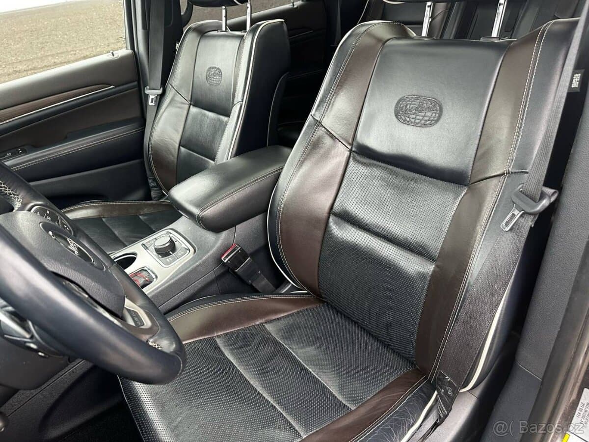 2017 Jeep CHEROKEE - 12