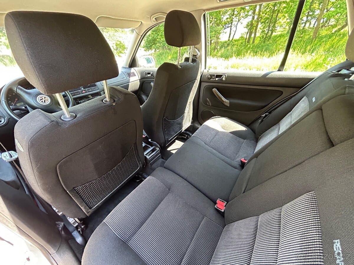 Volkswagen GOLF - 12