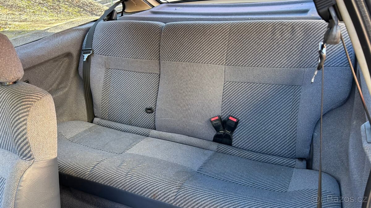 1986 Ford SIERRA - 12