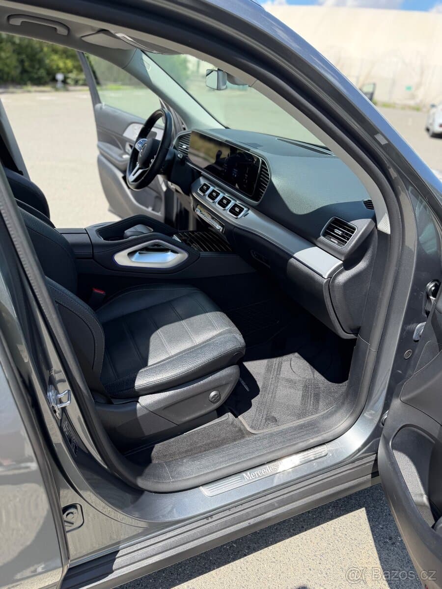 Mercedes-Benz GL - 12