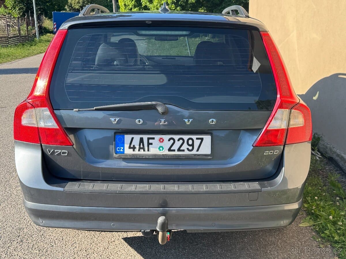 2009 Volvo V70 - 12