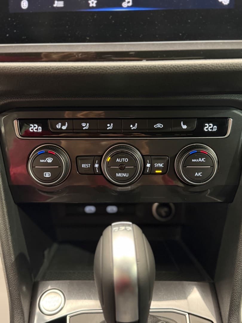 2021 Volkswagen TIGUAN - 12