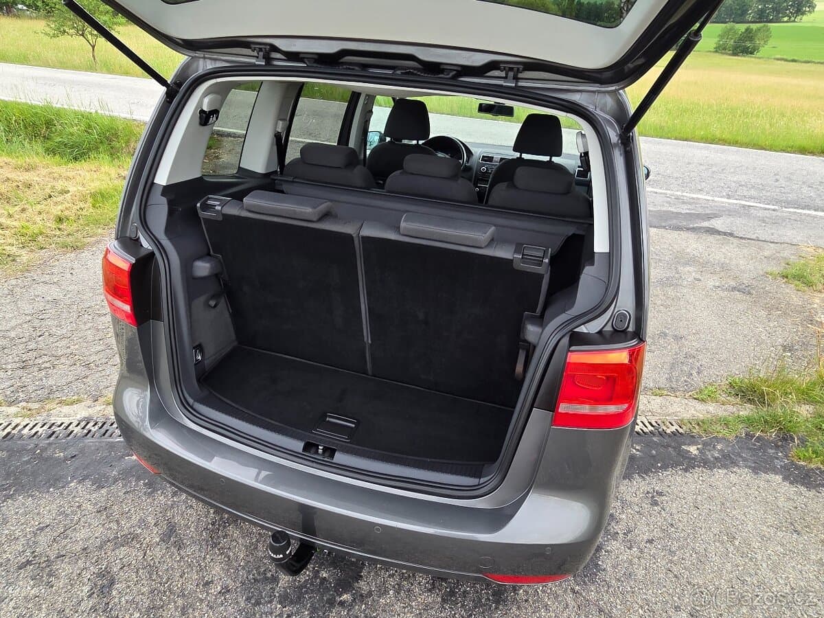 2010 Volkswagen TOURAN - 12