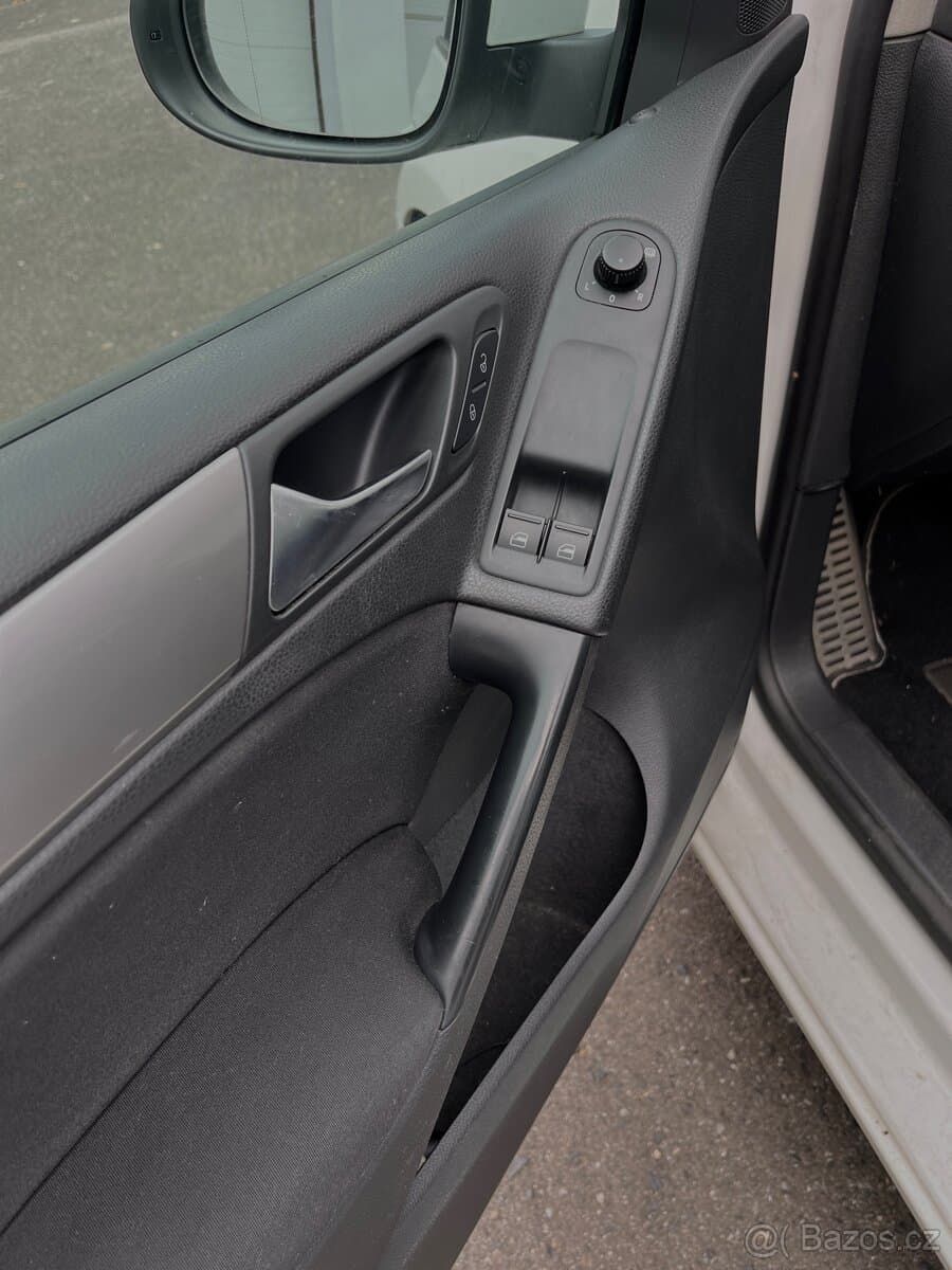 2009 Volkswagen GOLF - 12