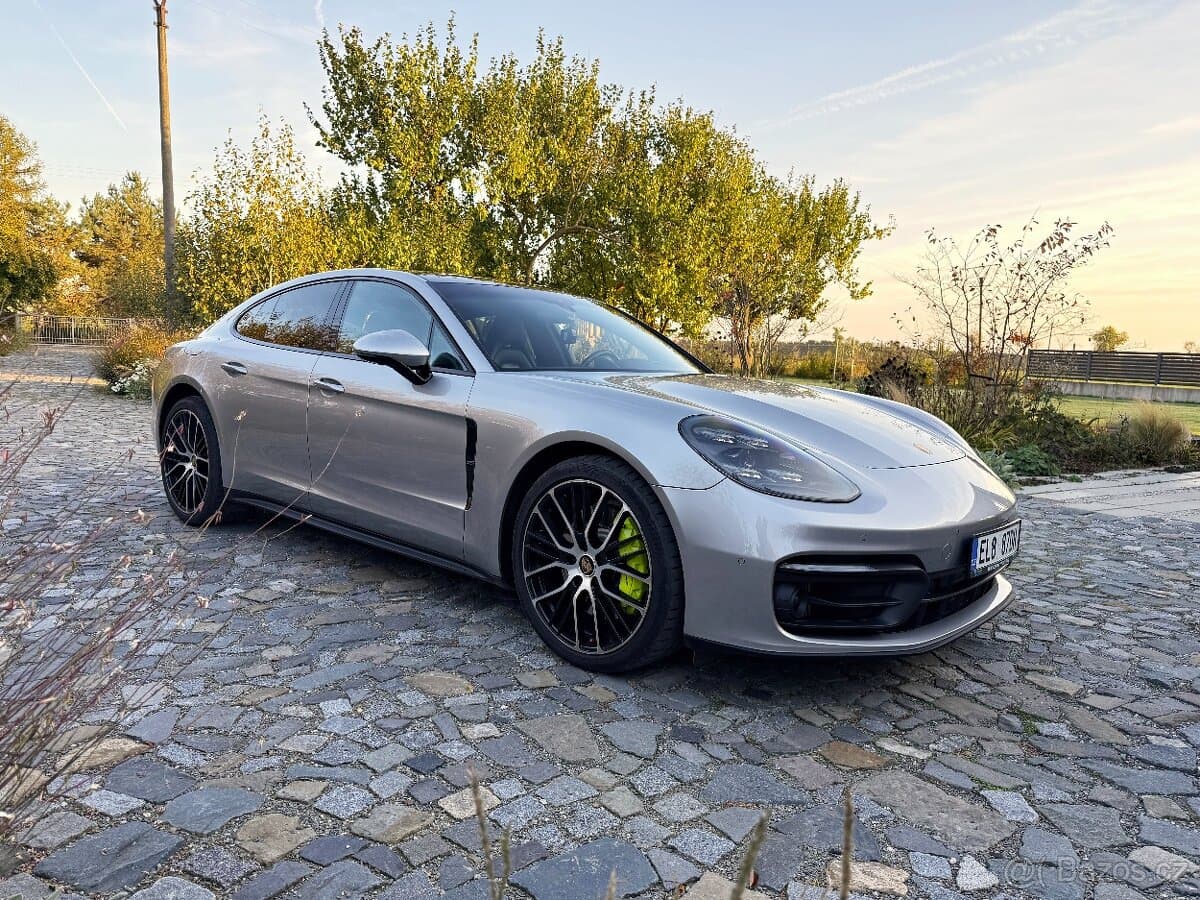 2021 Porsche PANAMERA - 12