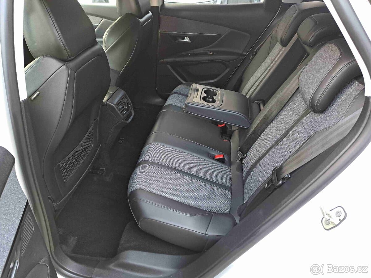 2020 Peugeot 3008 - 12