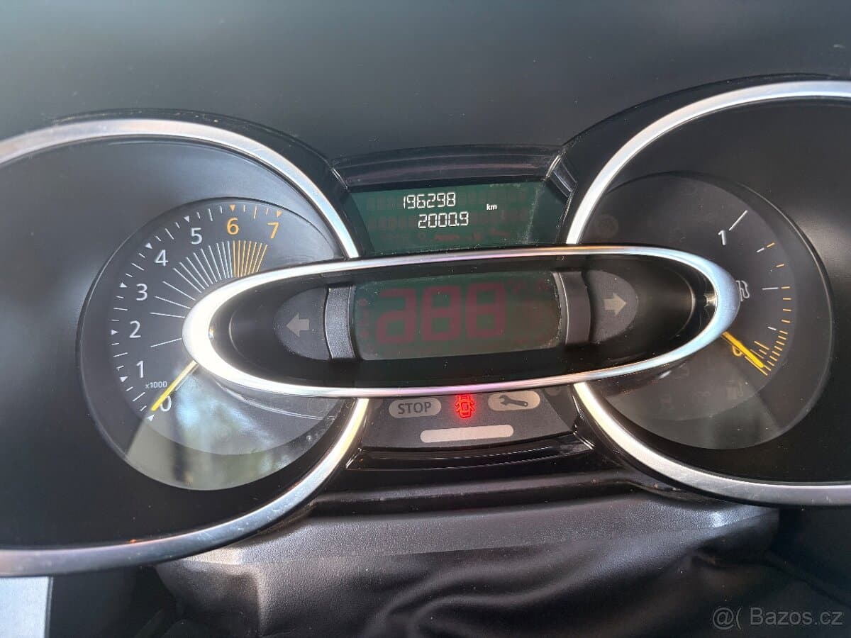 2015 Renault CLIO - 12