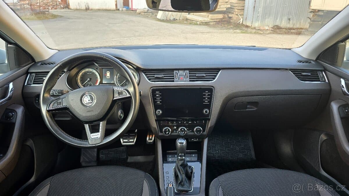 2018 Škoda OCTAVIA - 12