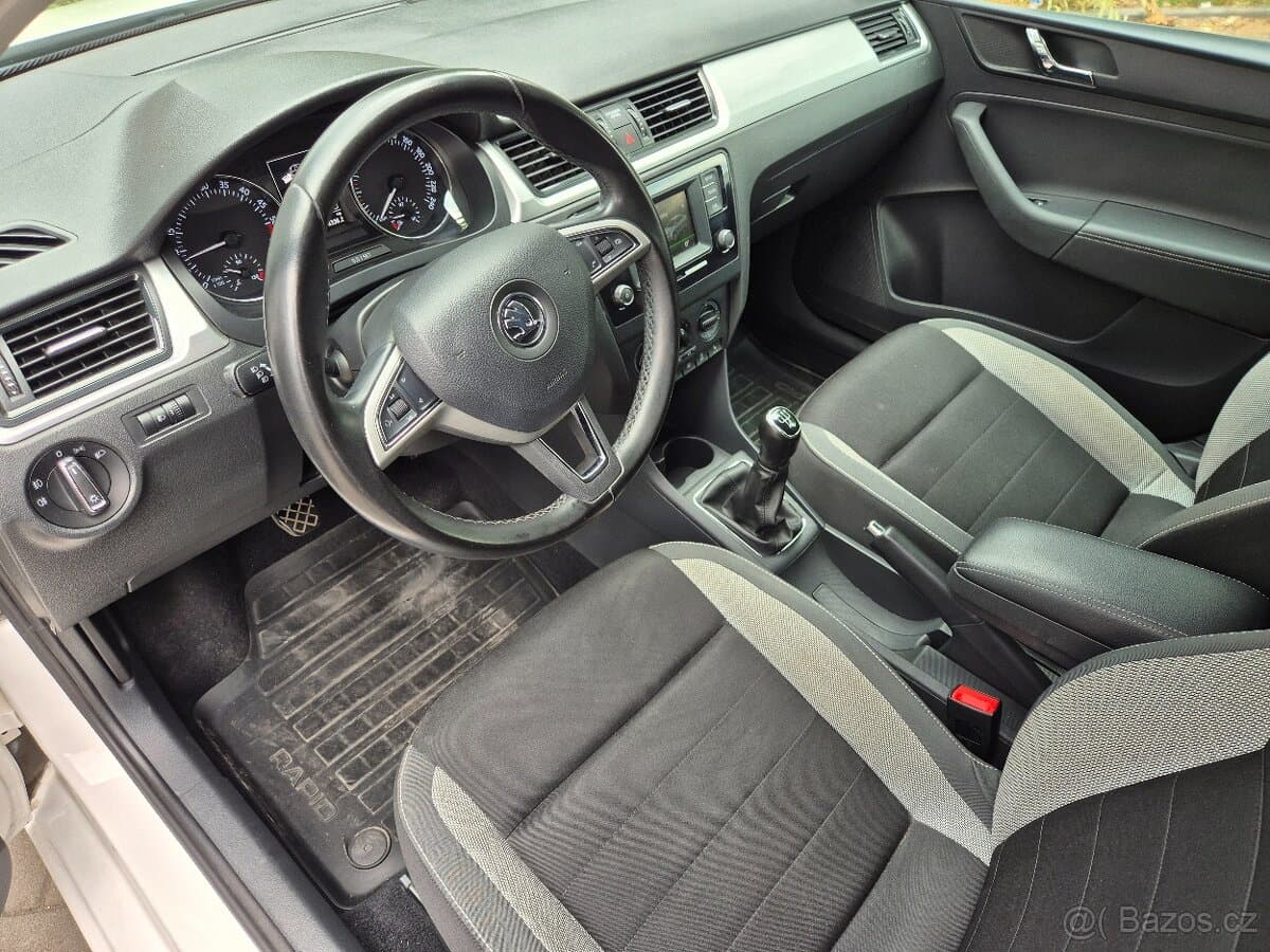 2017 Škoda RAPID - 12