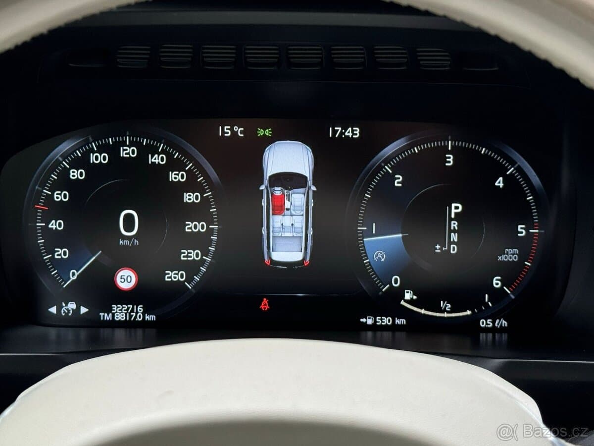 2016 Volvo XC90 - 12