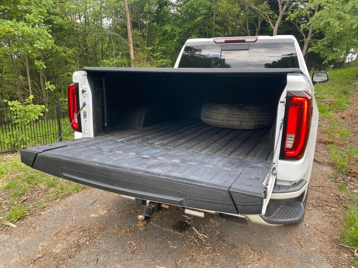 GMC SIERRA - 12