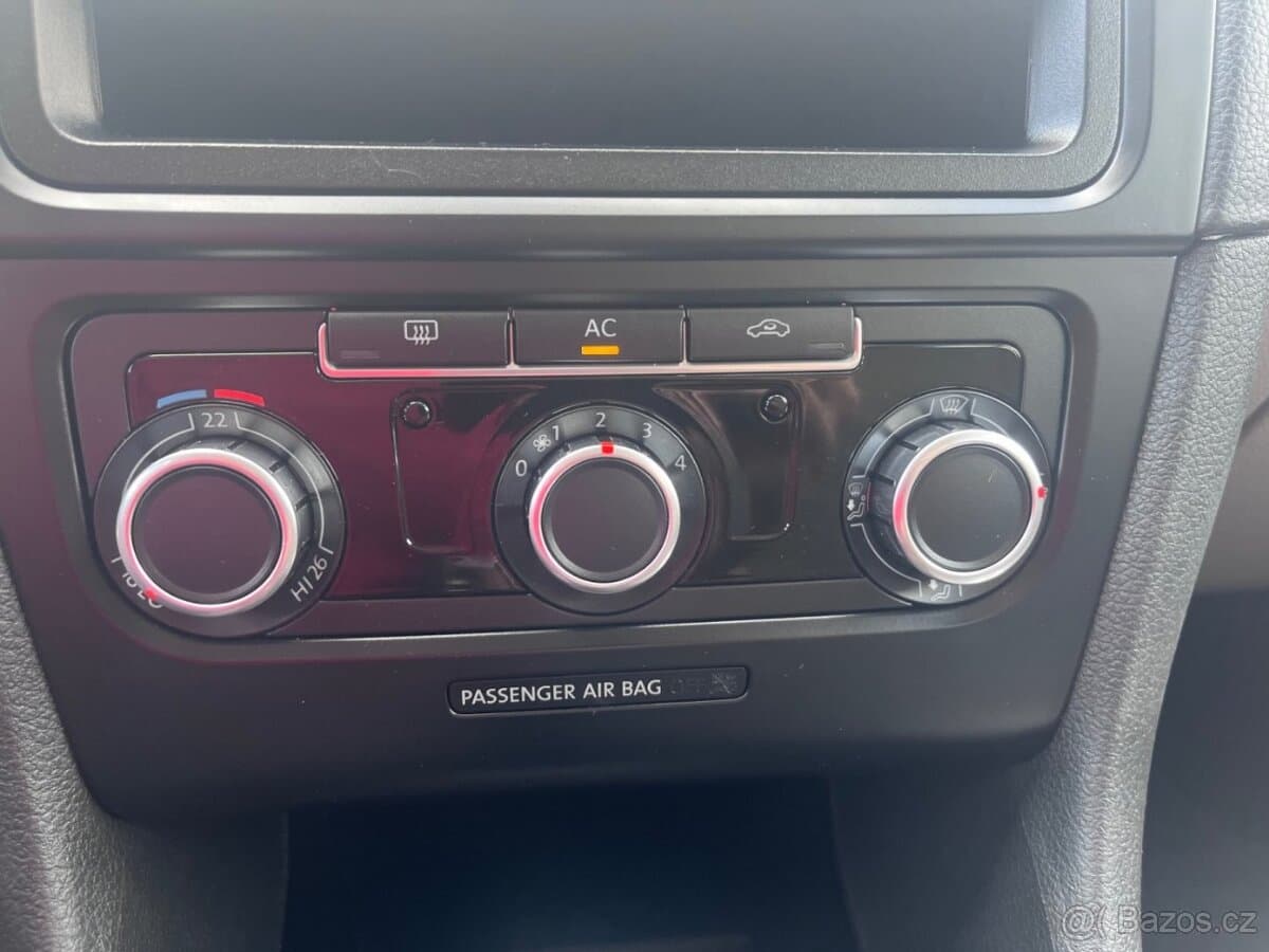2009 Volkswagen GOLF - 12