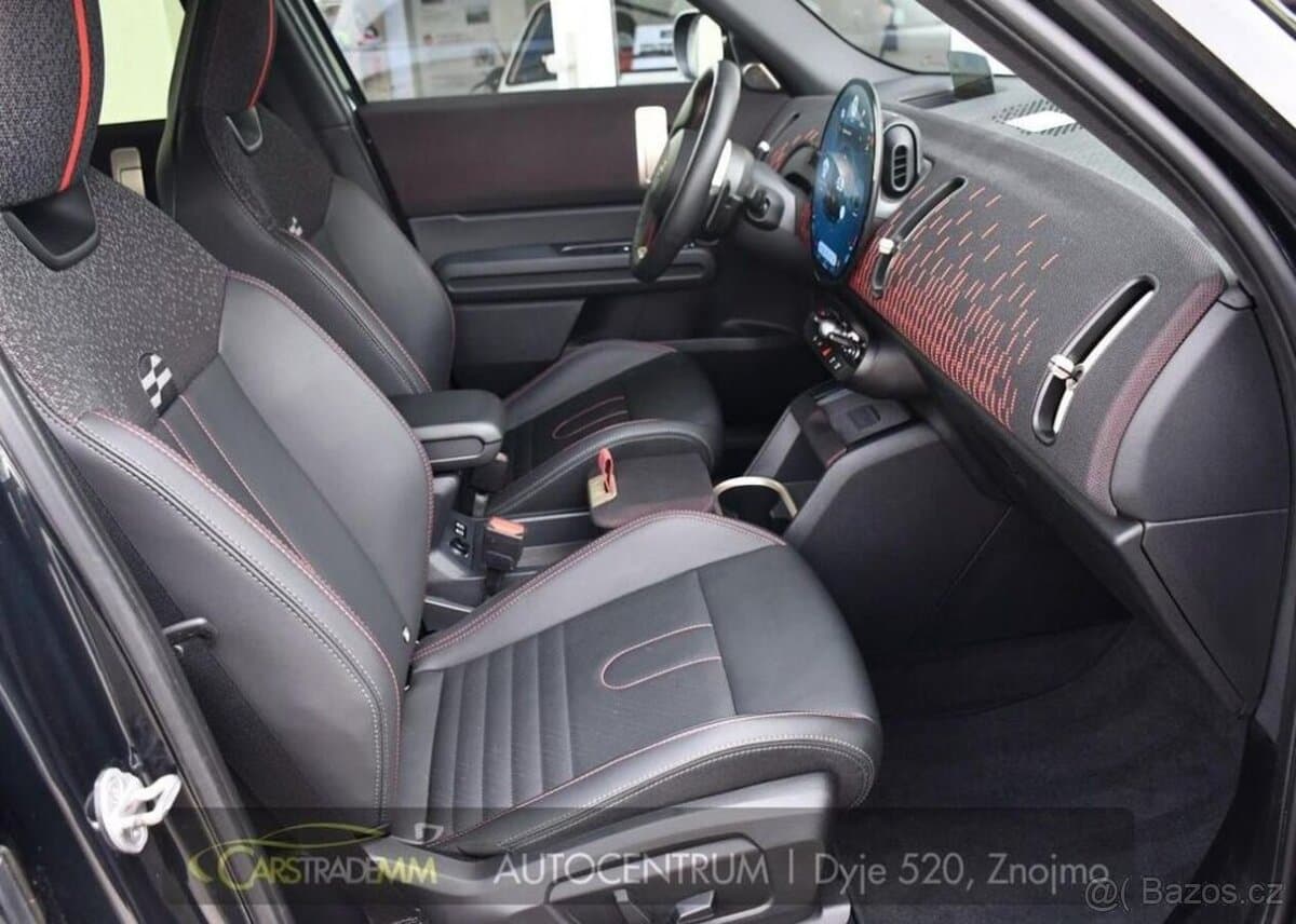 2024 Mini COUNTRYMAN - 12