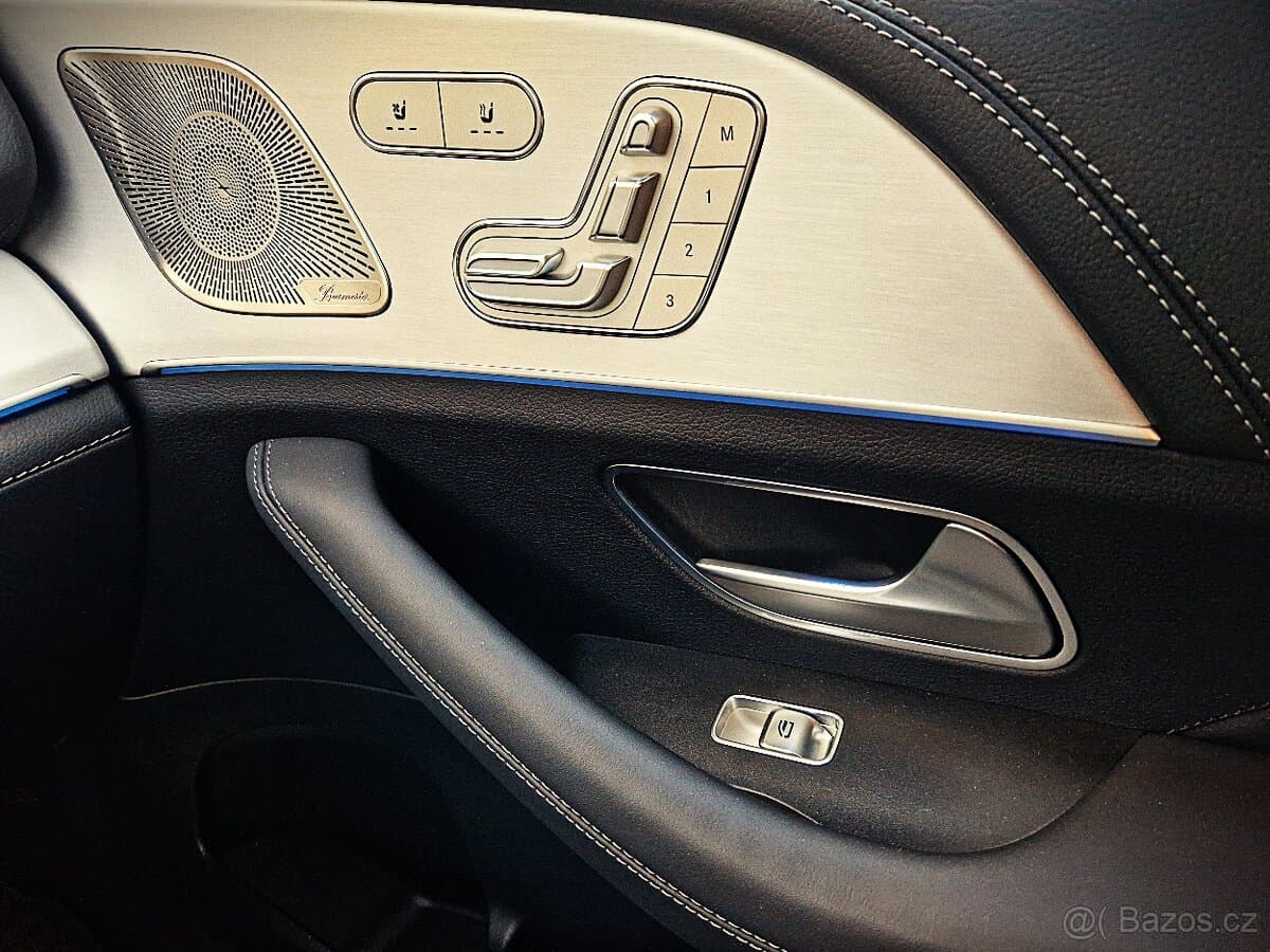 2025 Mercedes-Benz GL - 12