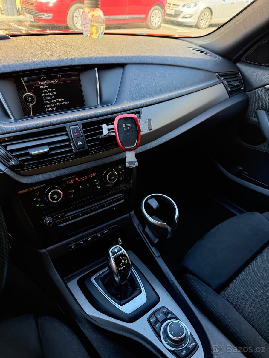 2015 BMW X1 - 12