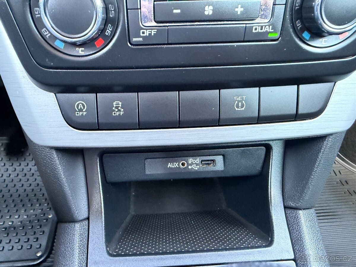 2016 Škoda YETI - 12