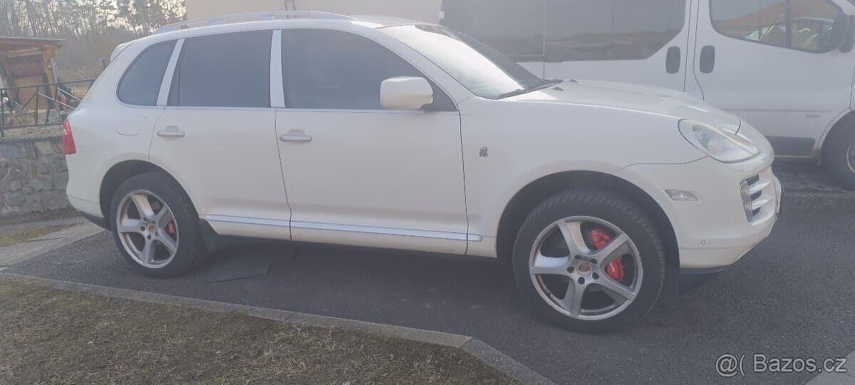 2008 Porsche CAYENNE - 12
