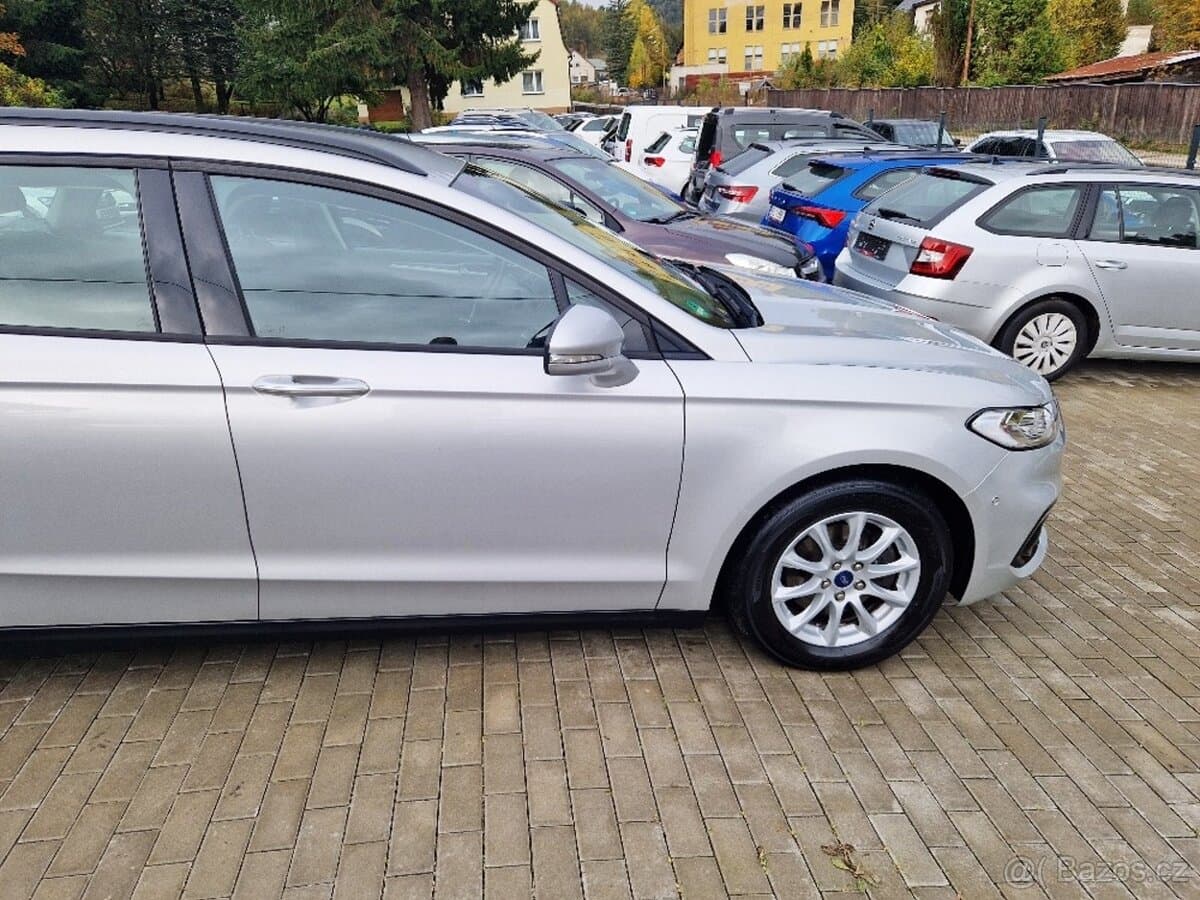 2020 Ford MONDEO - 12