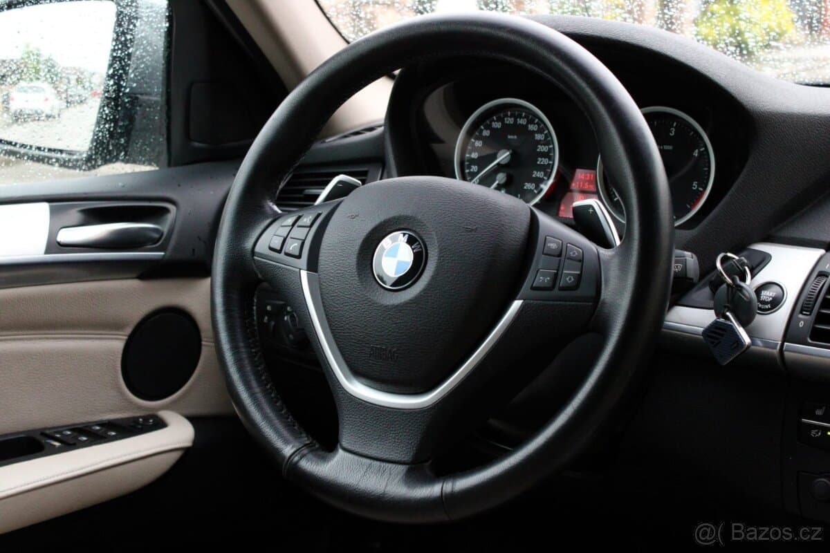 2013 BMW X6 - 12