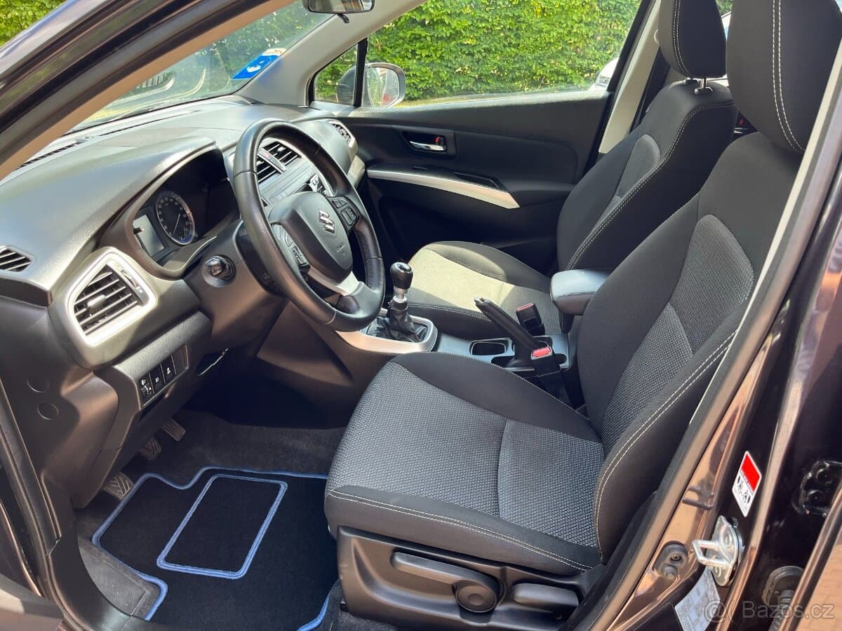 2014 Suzuki S-CROSS - 12