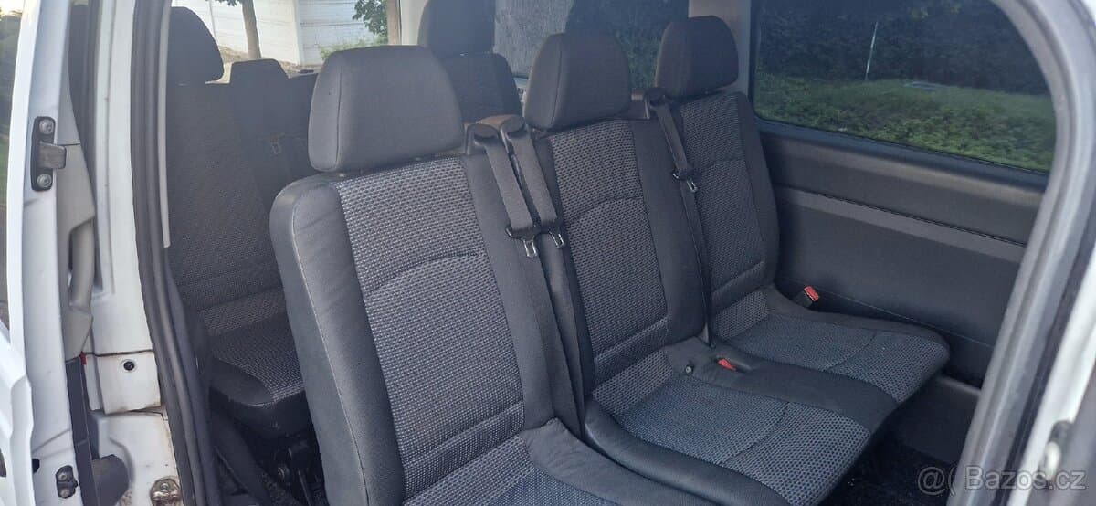 2011 Mercedes-Benz VITO - 12