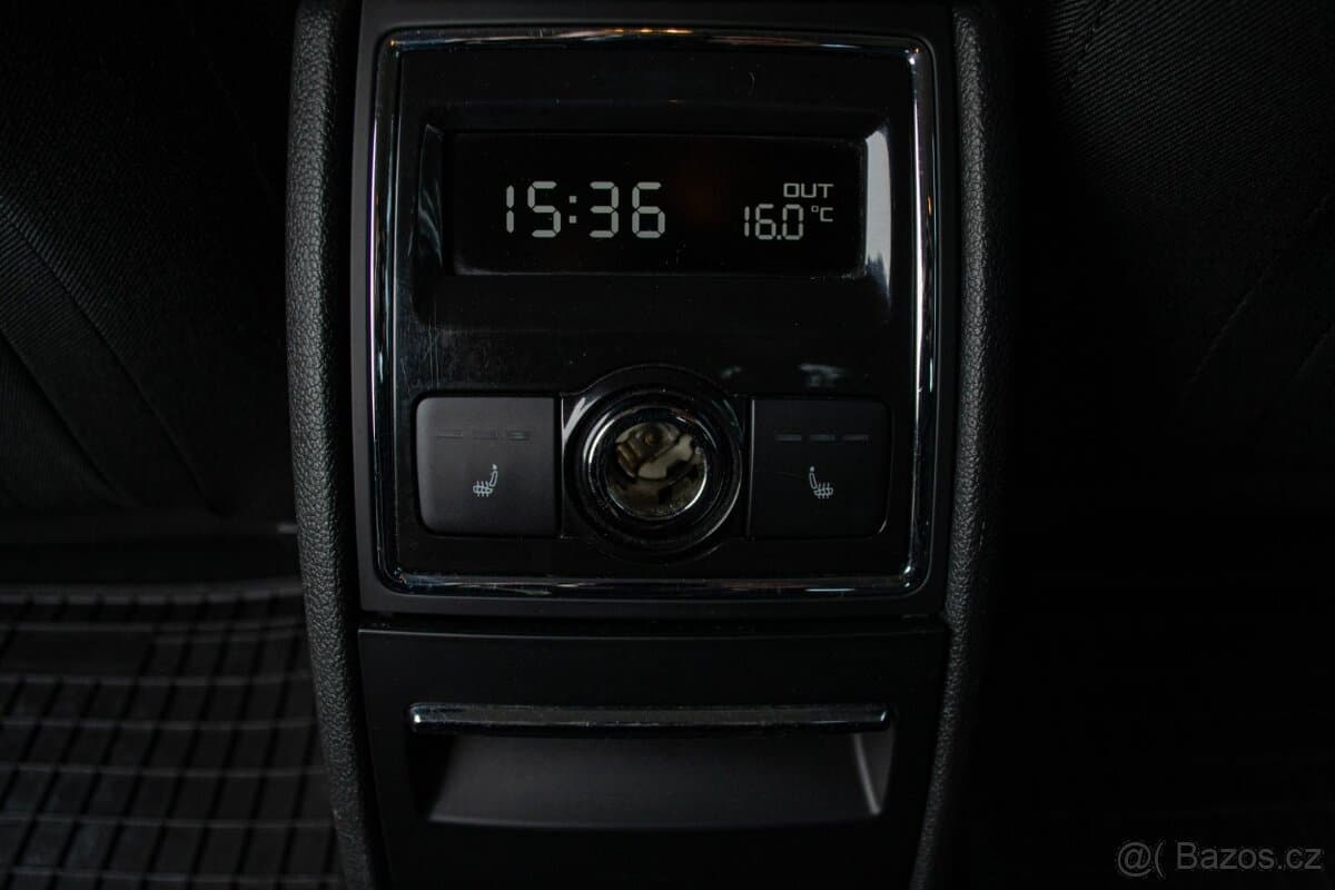 2011 Škoda SUPERB - 12