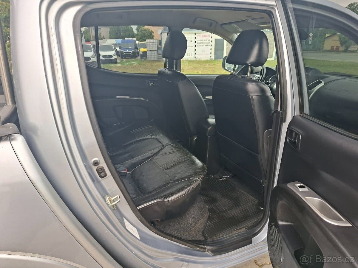2015 Mitsubishi L200 - 12