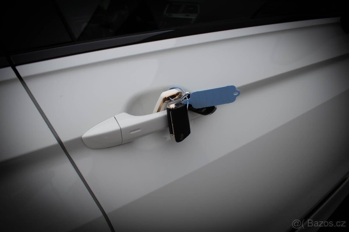 2019 Volkswagen TIGUAN - 12