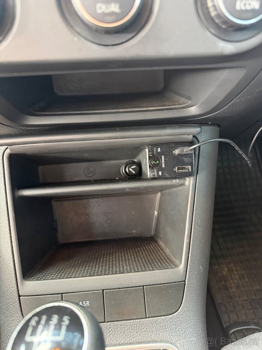 2006 Volkswagen GOLF - 12