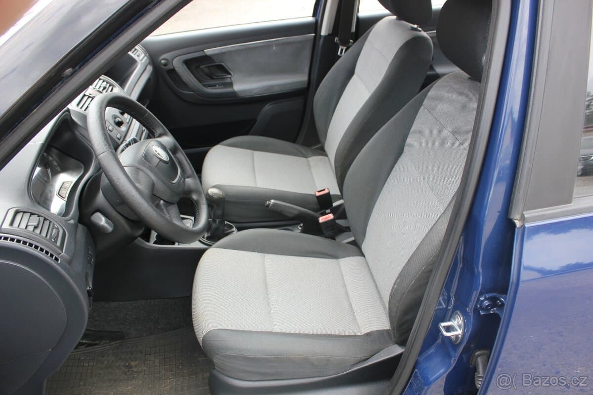 2011 Škoda FABIA - 12