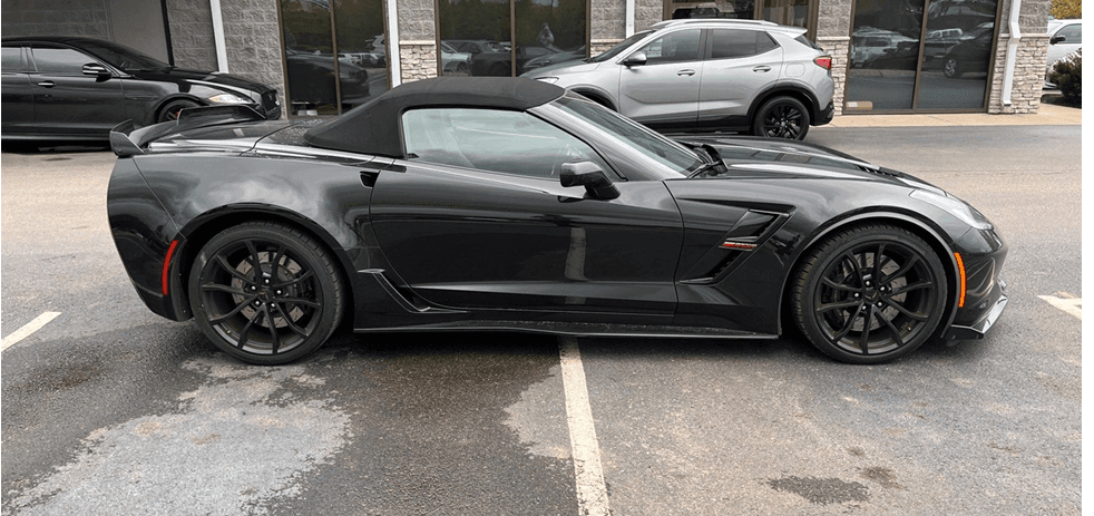 2017 Chevrolet CORVETTE - 12