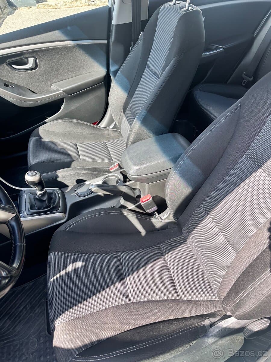 2015 Hyundai i30 - 12