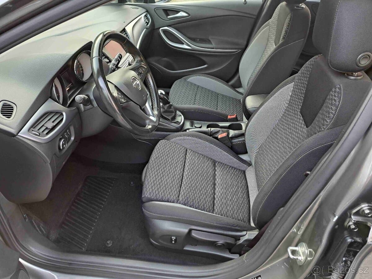 Opel ASTRA - 12