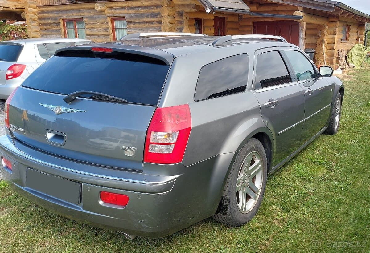 Chrysler 300C - 12