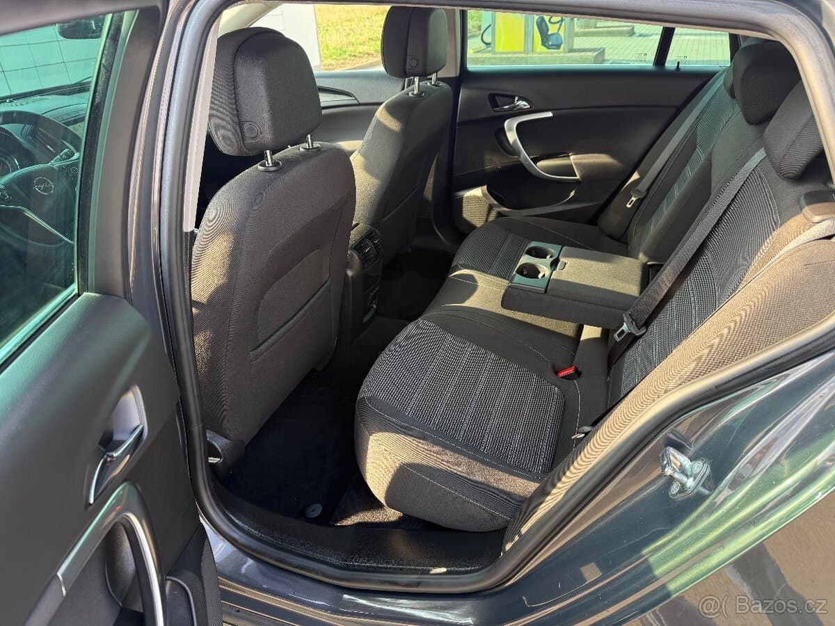 2015 Opel INSIGNIA - 12