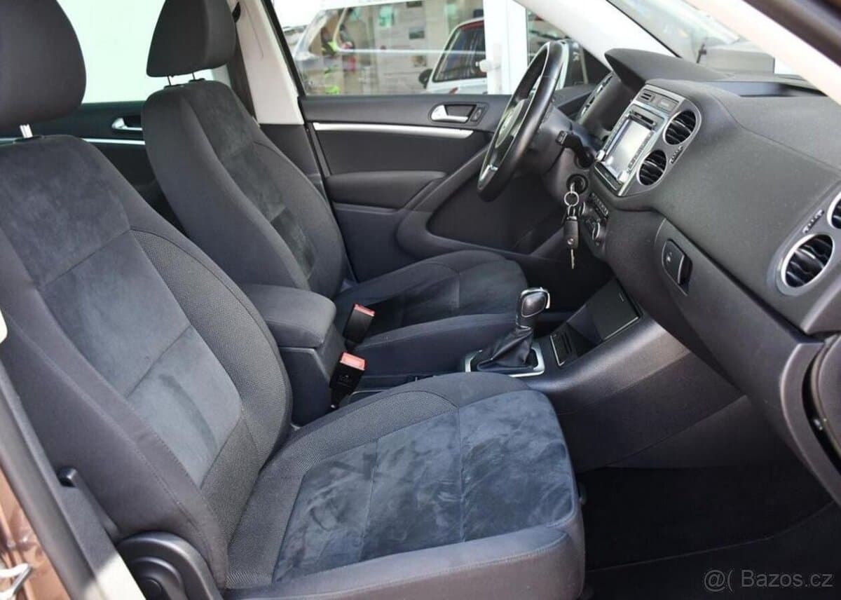 2012 Volkswagen TIGUAN - 12