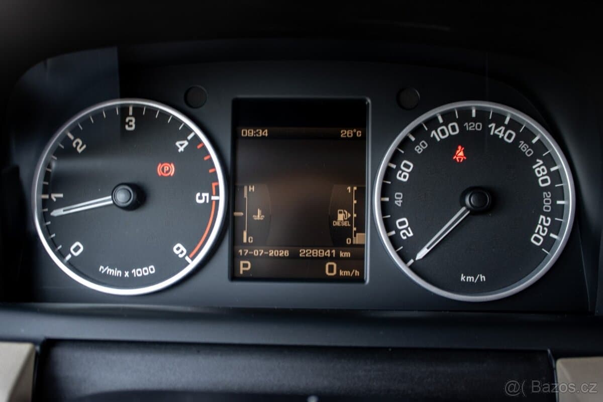 2010 Land Rover DISCOVERY - 12