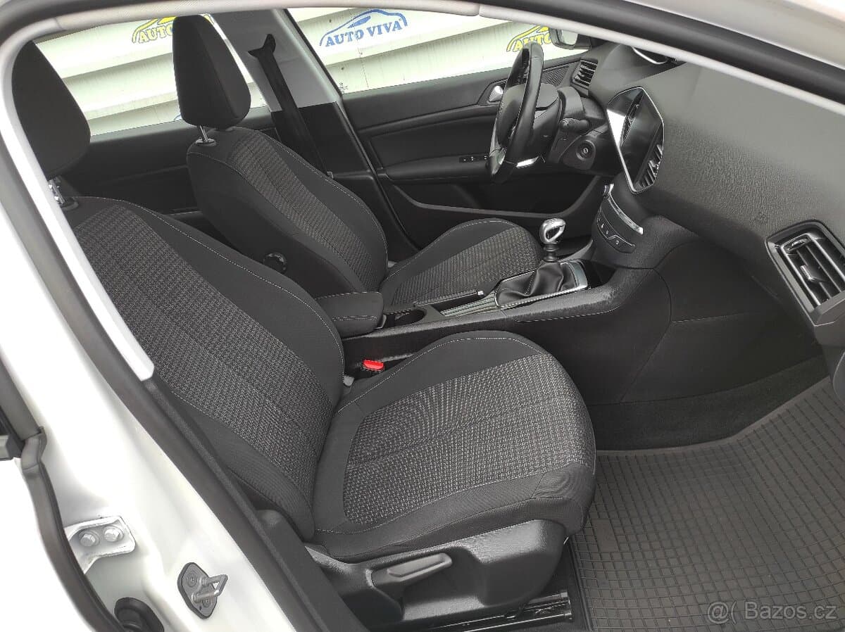 2019 Peugeot 308 - 12
