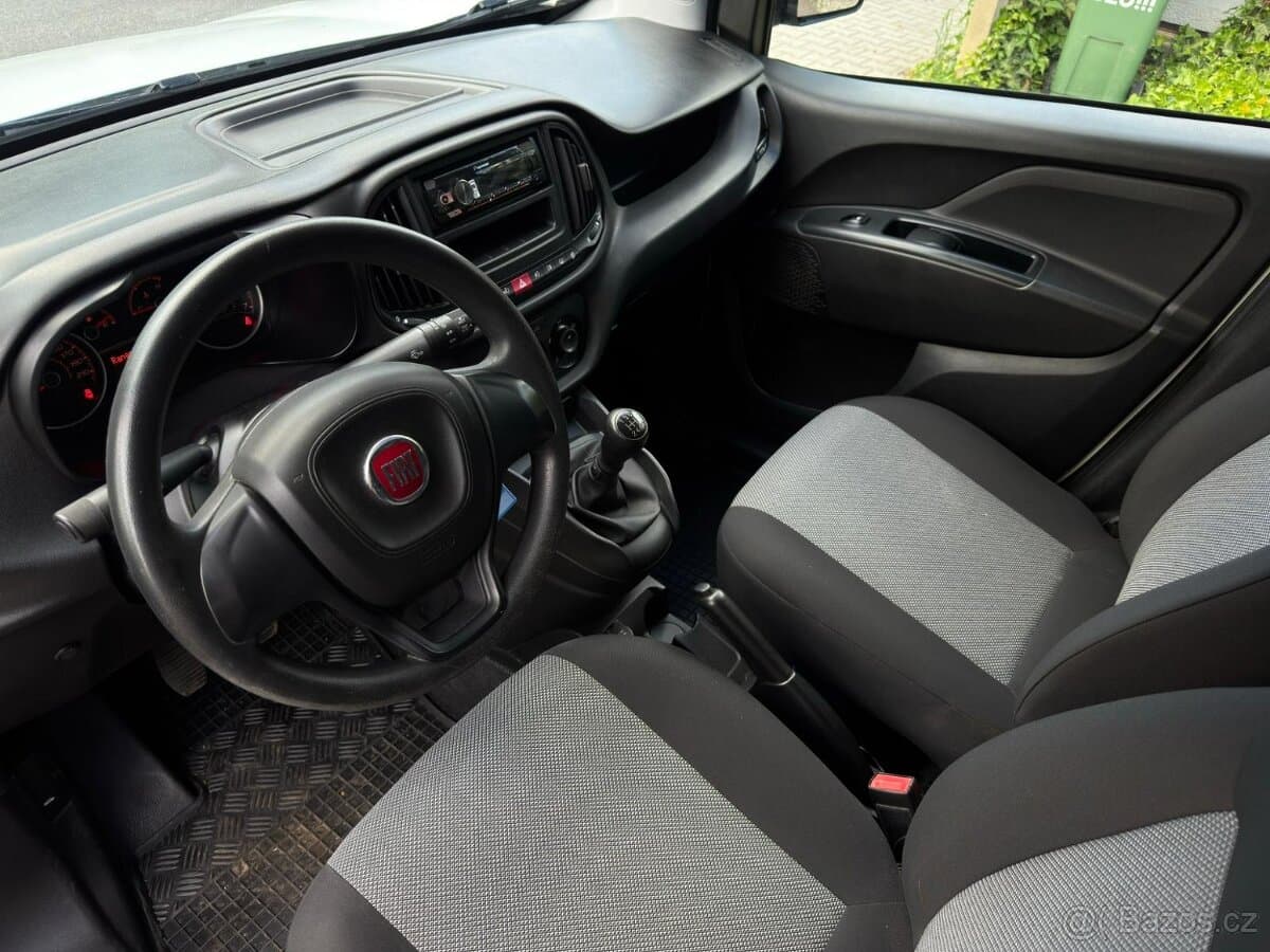 2021 Fiat DOBLO - 12