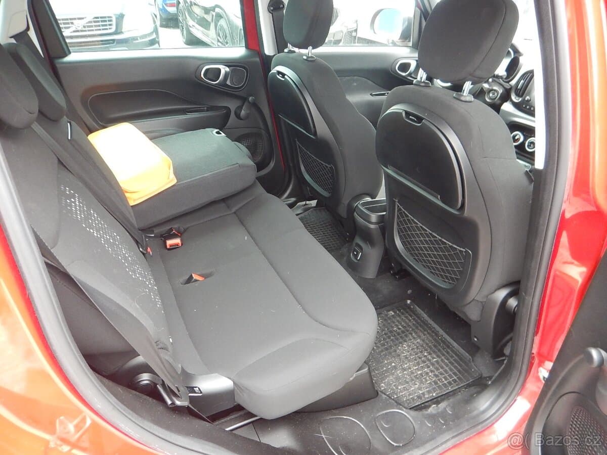 2022 Fiat 500L - 12