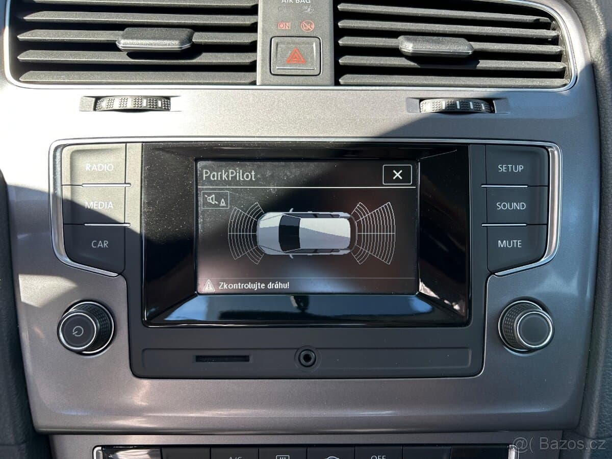 2013 Volkswagen GOLF - 12