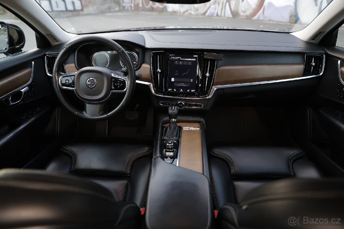 2019 Volvo S90 - 12