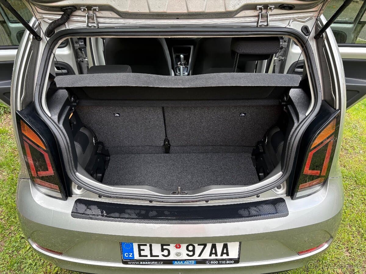 2019 Volkswagen UP! - 12