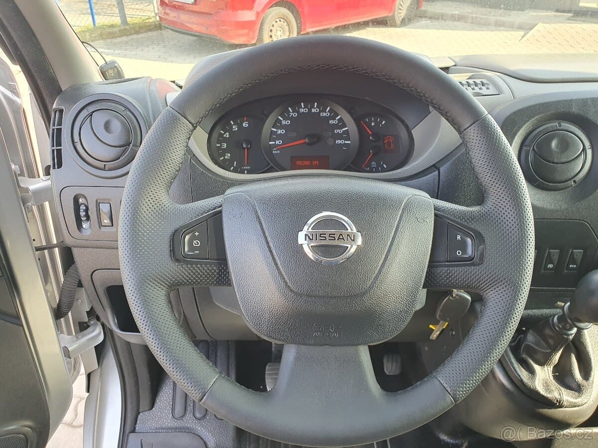 2017 Nissan OSTATNÍ - 12