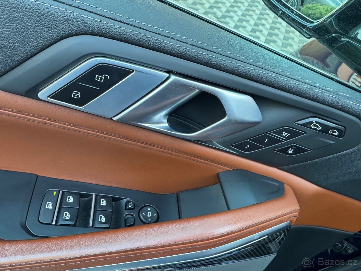 2021 BMW X6 - 12
