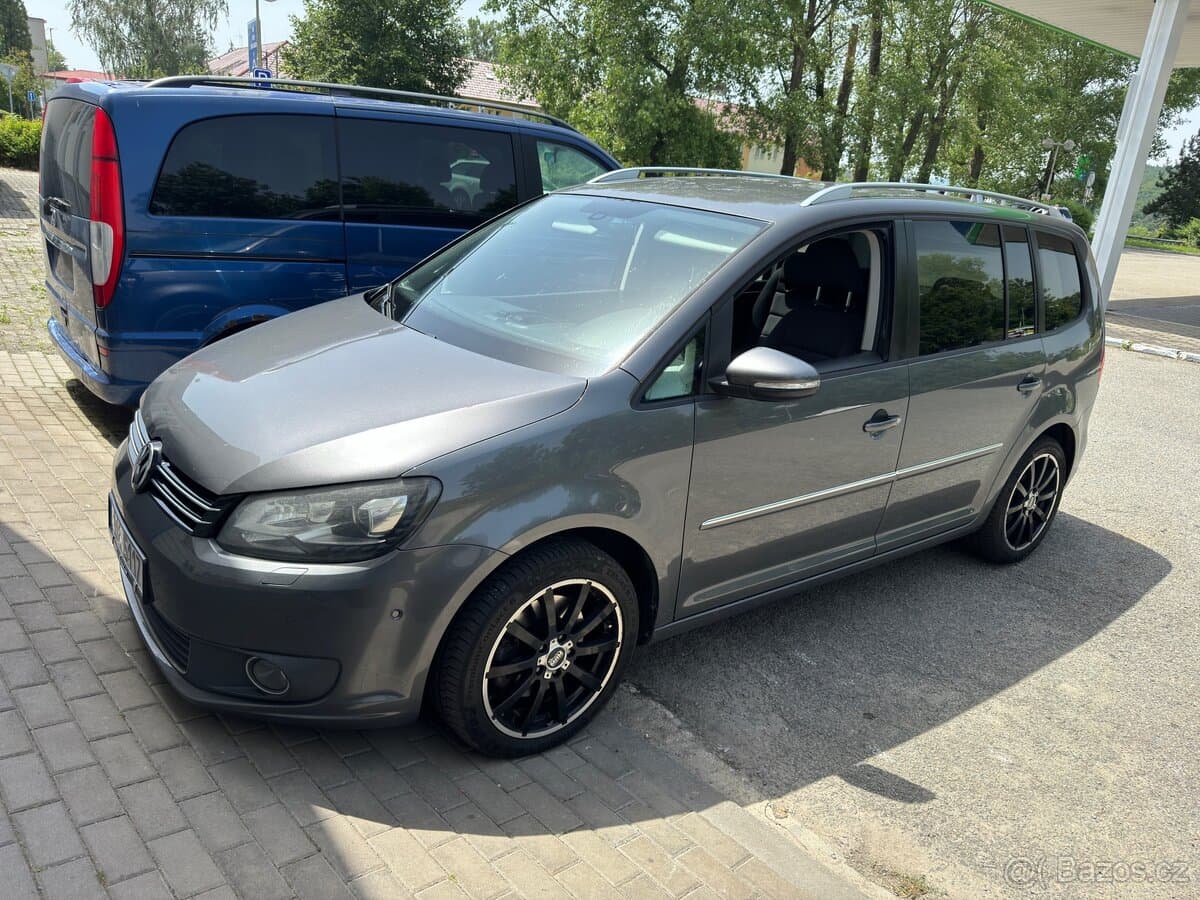 2010 Volkswagen TOURAN - 12