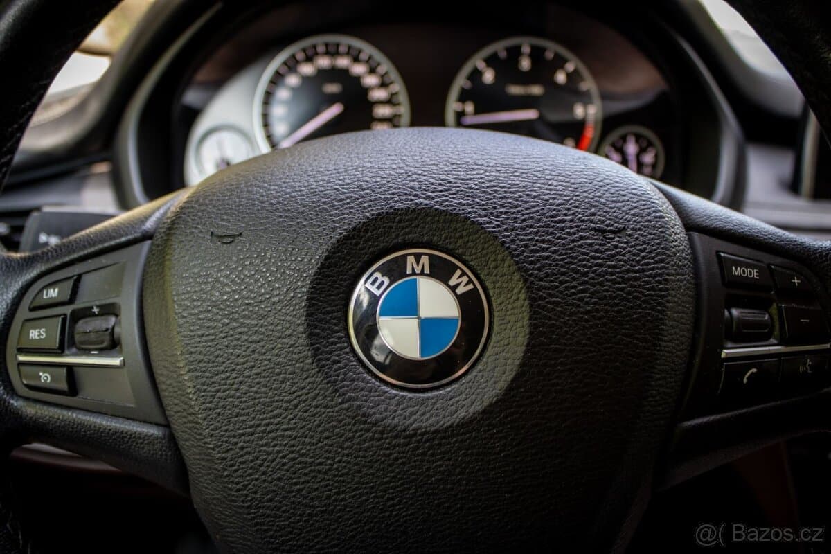 2016 BMW X5 - 12