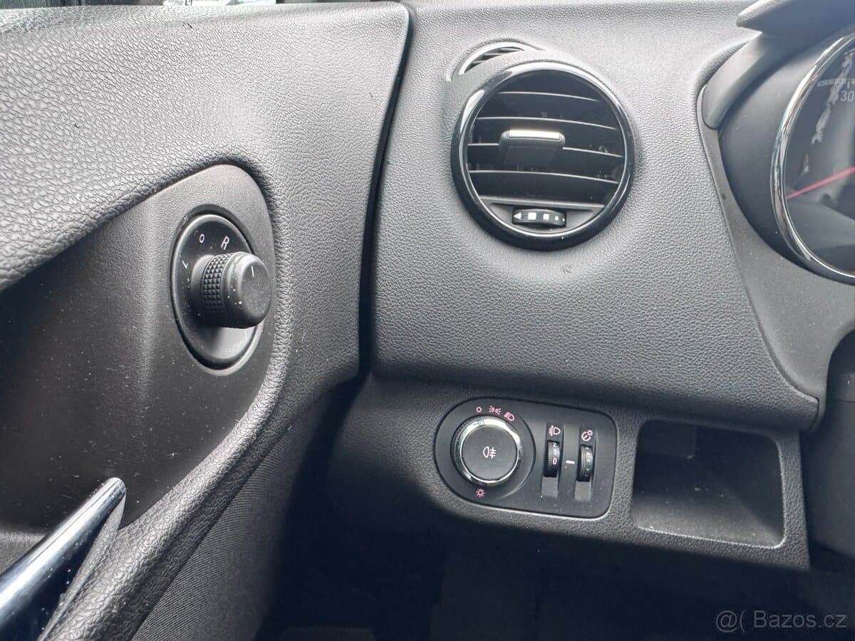 2010 Opel MERIVA - 12