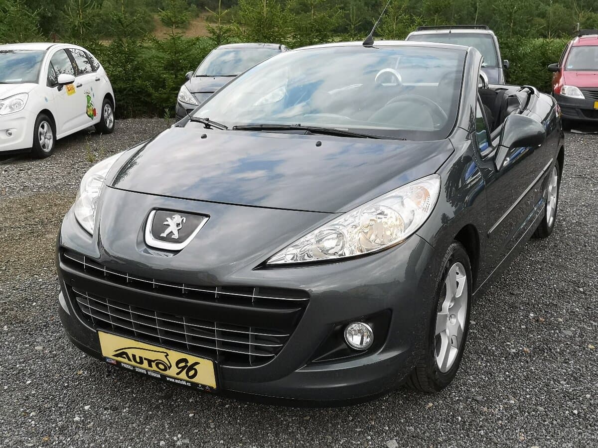 2012 Peugeot 207 - 12