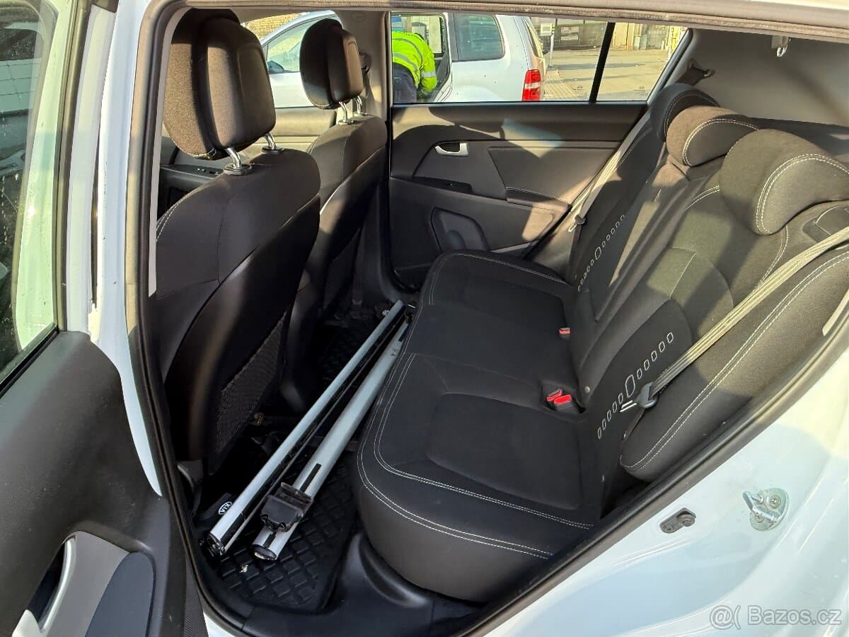 2015 Kia SPORTAGE - 12